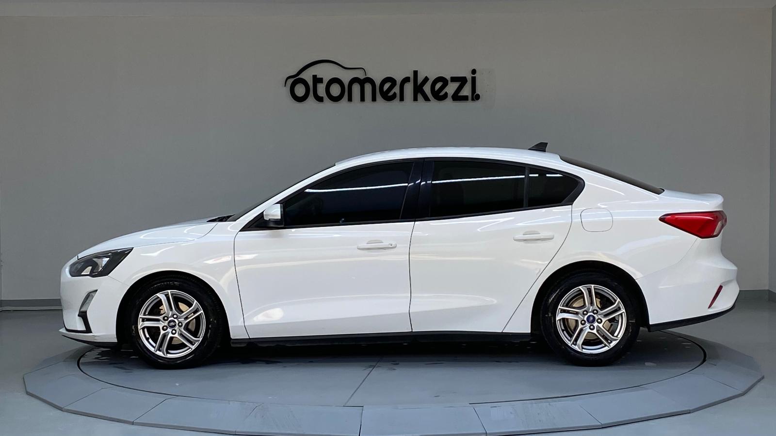 FORD FOCUS 23